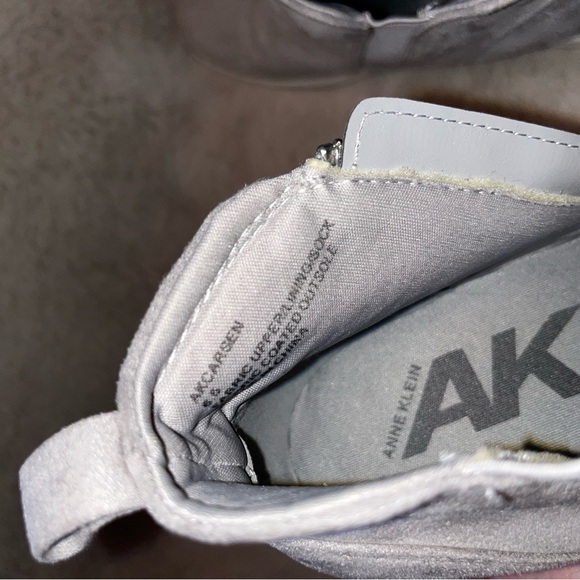 Anne Klein Carsen Wedge Bootie  - Size 6.5 - Gray - Picture 5 of 5